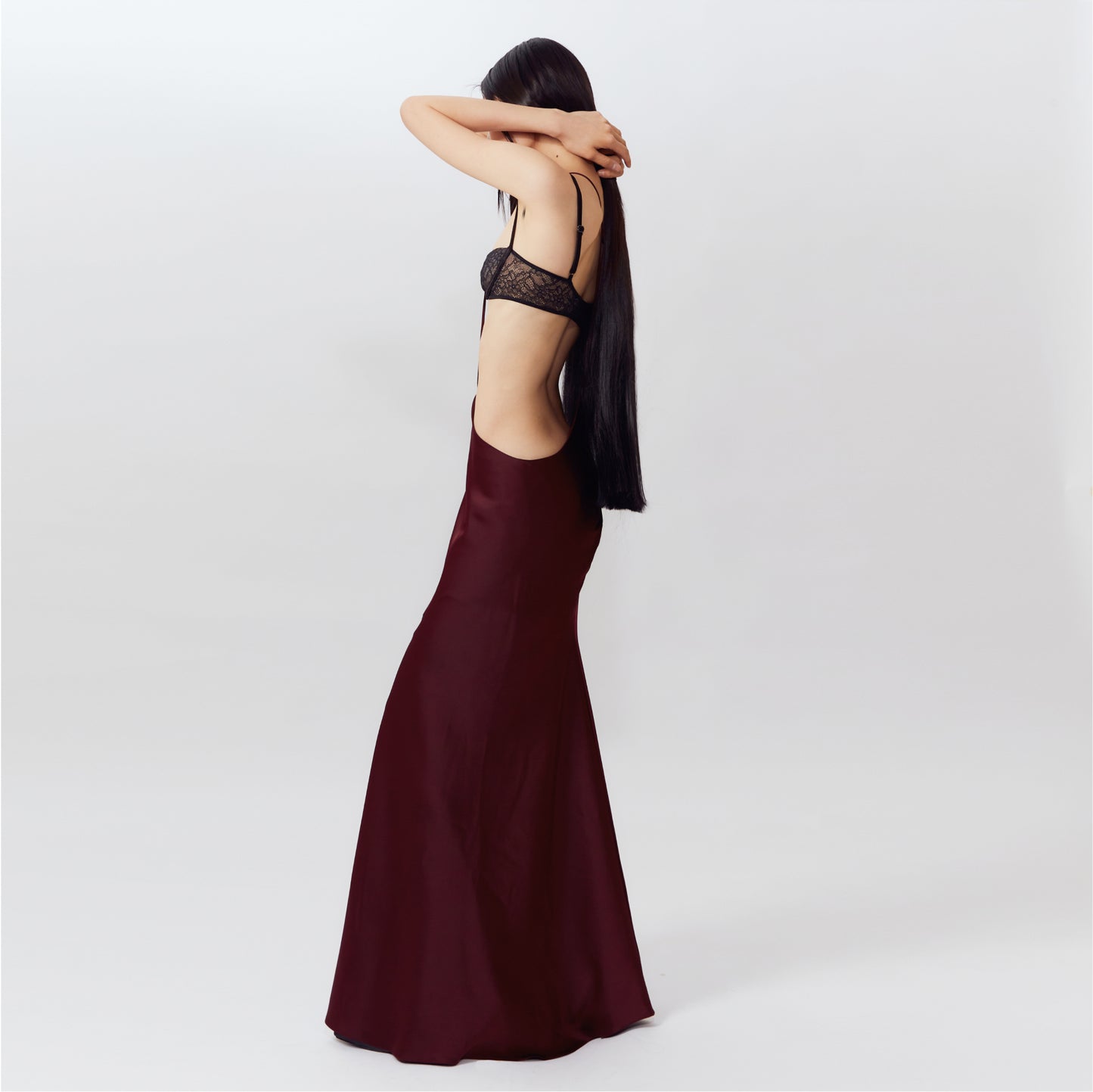 WINÉ HALTER DRESS